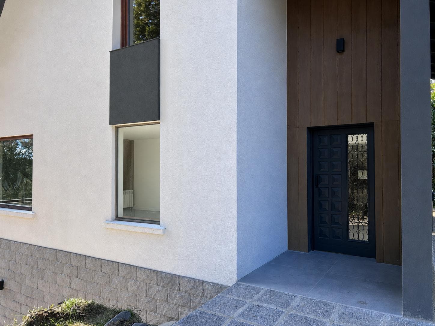 Luxury Home for Sale in the Las Vertientes Neighborhood