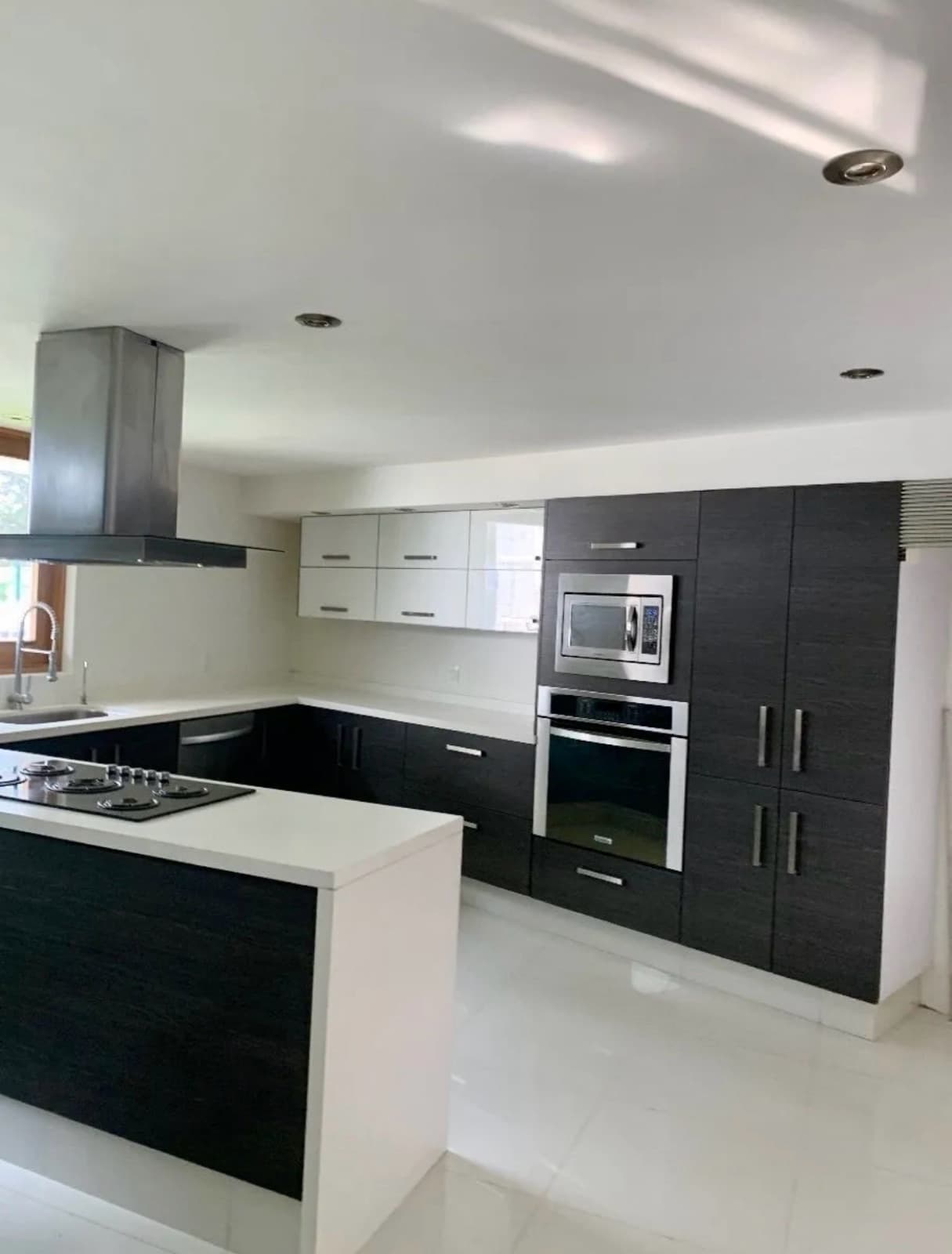 House - Esmeralda Area