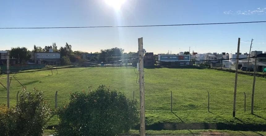 LAND FOR SALE: 370 m² - 4th Street E, between 499 and 500