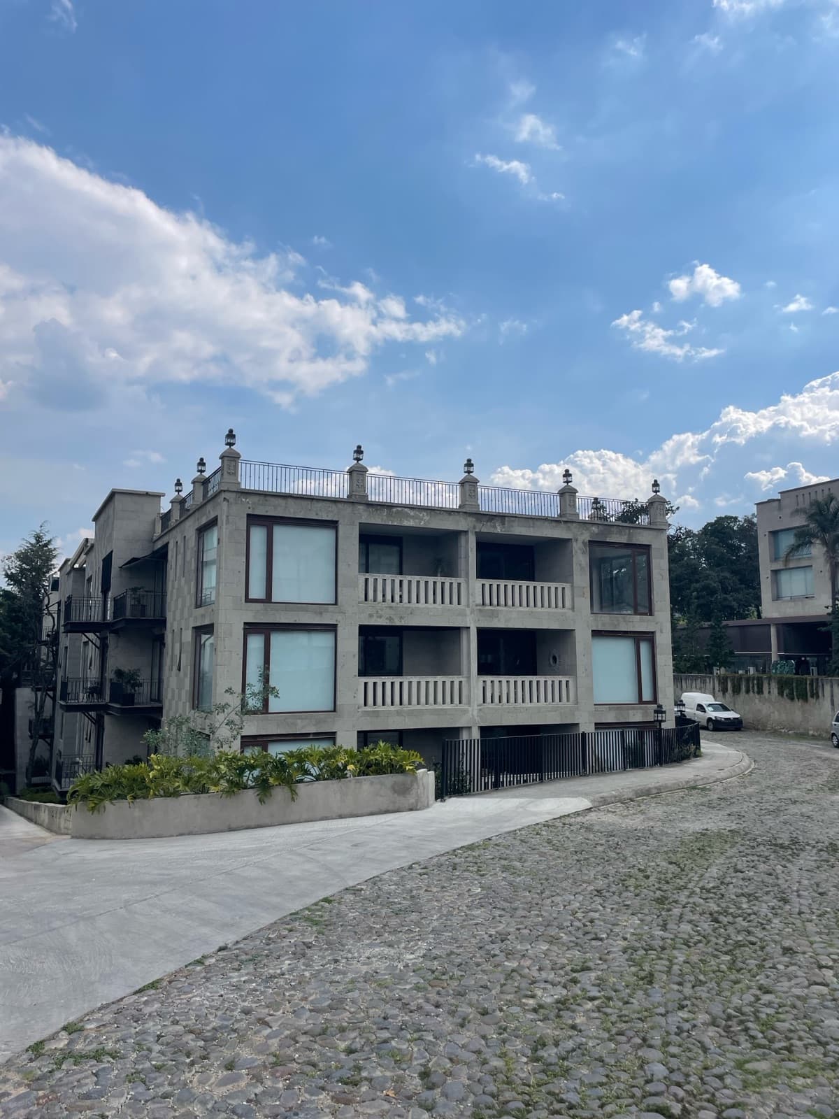 Apartment - Esmeralda Area