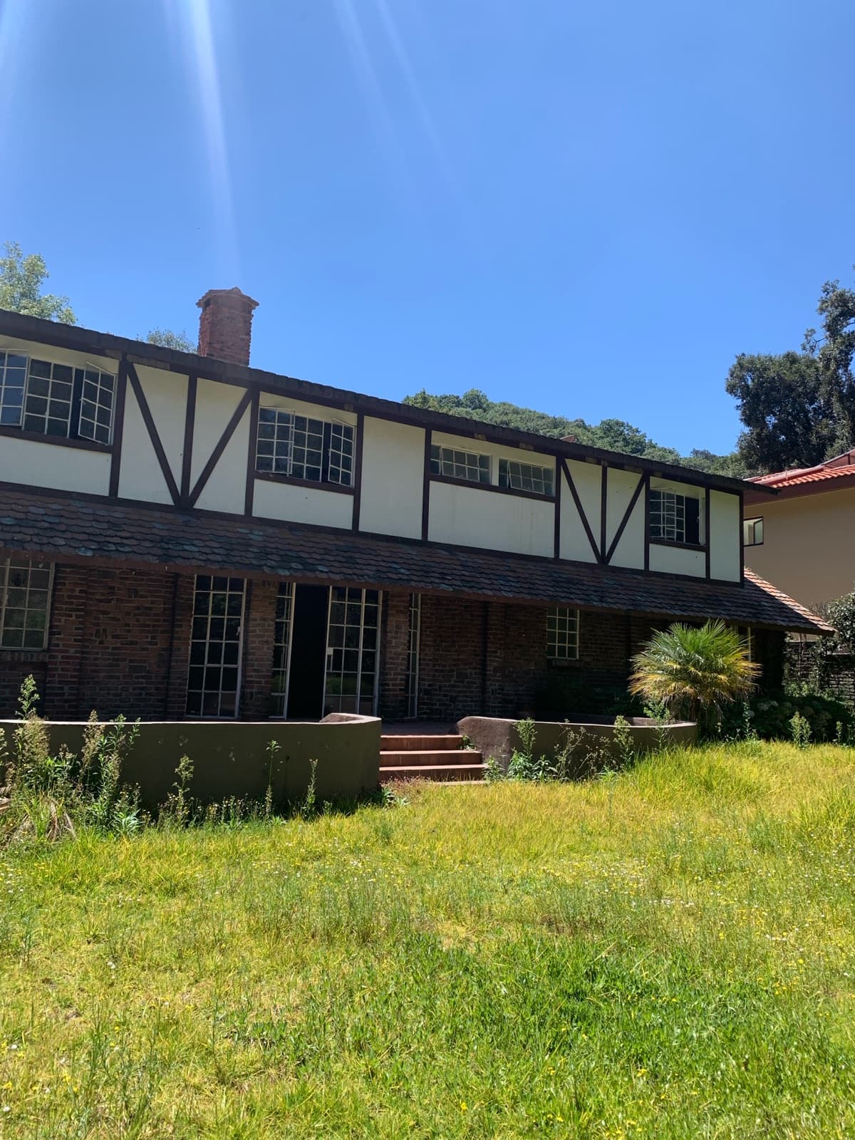 House - Esmeralda Area