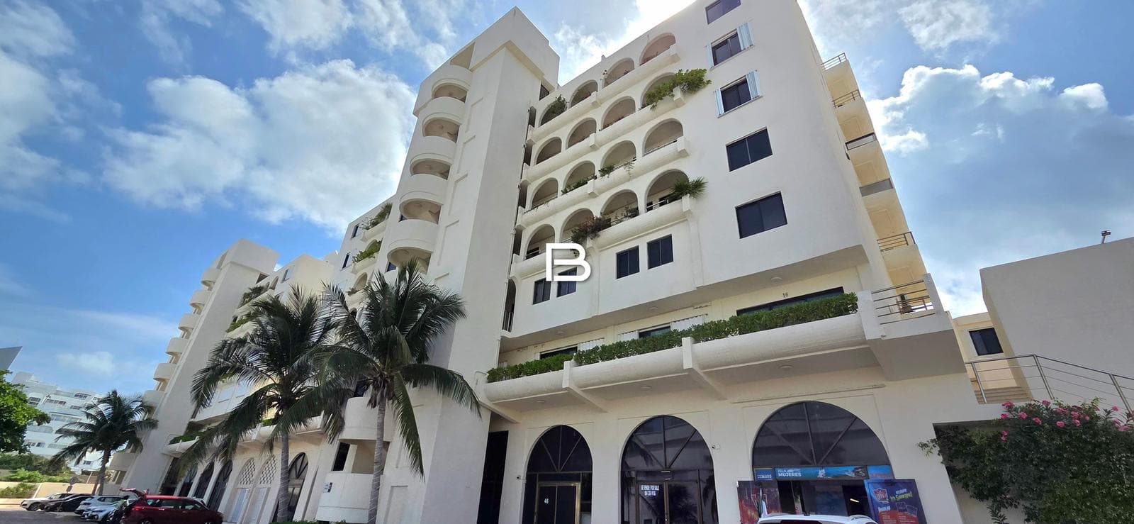 Apartment in the Hotel Zone