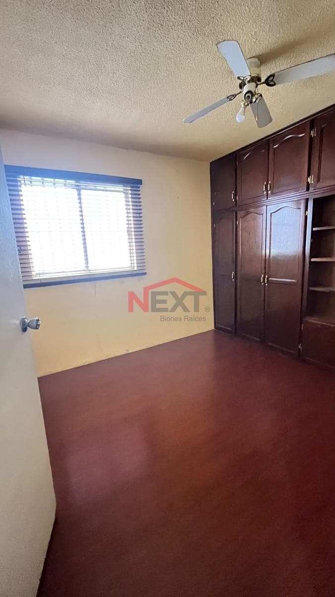 HOUSE FOR SALE IN THE PRADOS DEL SOL NEIGHBORHOOD
