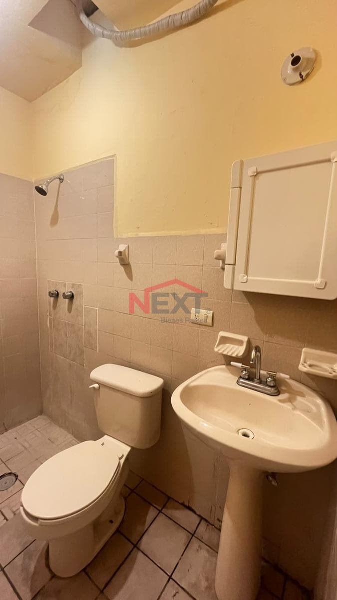HOUSE FOR SALE IN THE PRADOS DEL SOL NEIGHBORHOOD