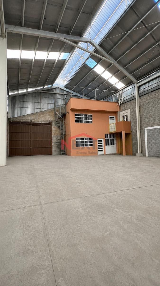Industrial Warehouse for Rent | Vito Alessio Robles Blvd.