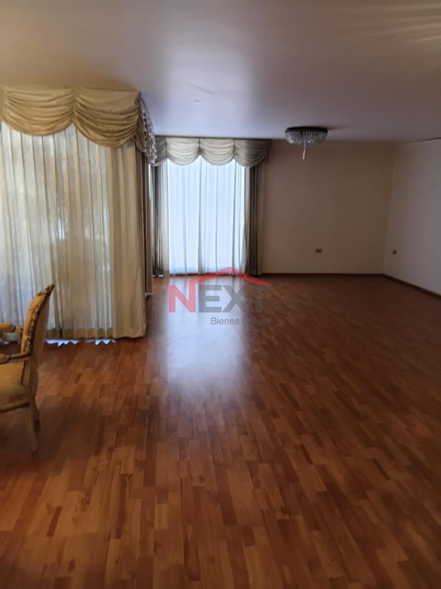 HOUSE FOR SALE LOCATED IN THE NORTHERN AREA