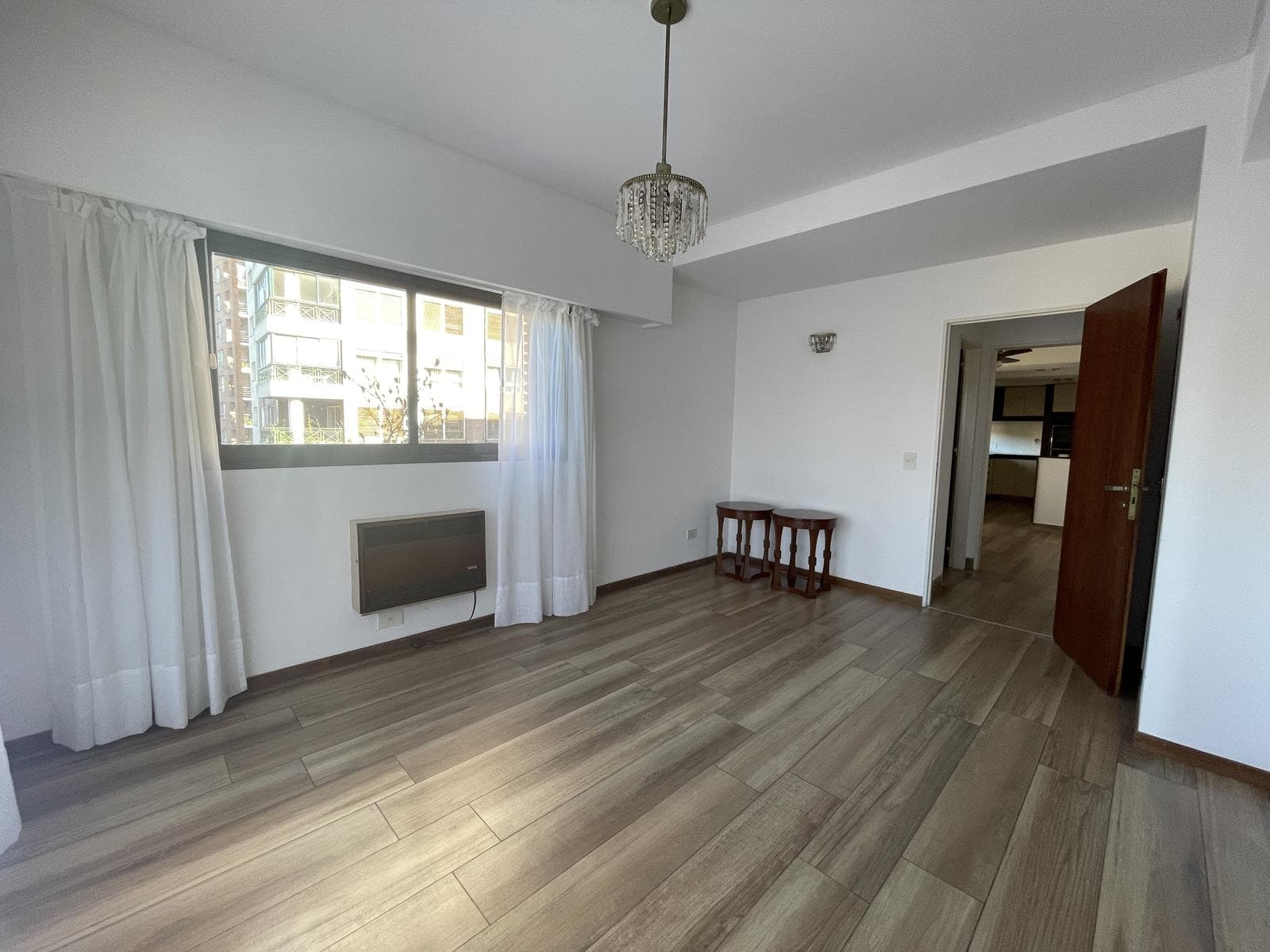FOR SALE: 5-ROOM APARTMENT + SERVICE QUARTER WITH GARAGE AND STORAGE ROOM IN SAN ISIDRO