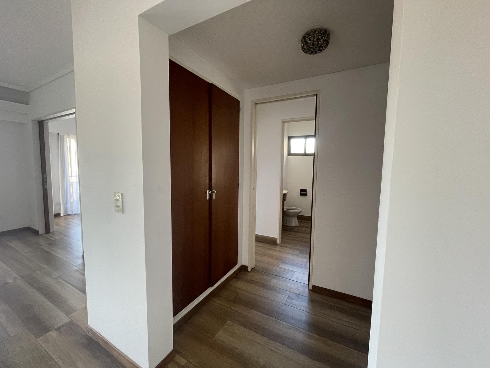 FOR SALE: 5-ROOM APARTMENT + SERVICE QUARTER WITH GARAGE AND STORAGE ROOM IN SAN ISIDRO