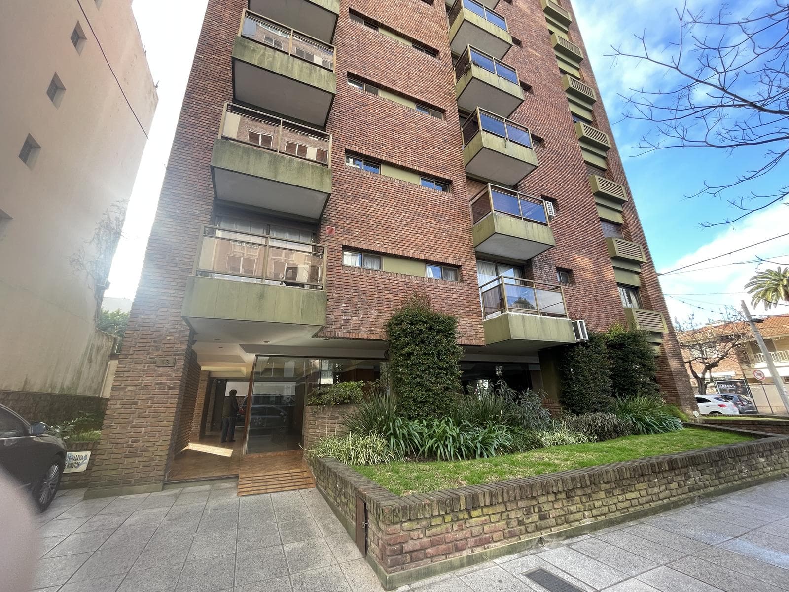FOR SALE: 5-ROOM APARTMENT + SERVICE QUARTER WITH GARAGE AND STORAGE ROOM IN SAN ISIDRO