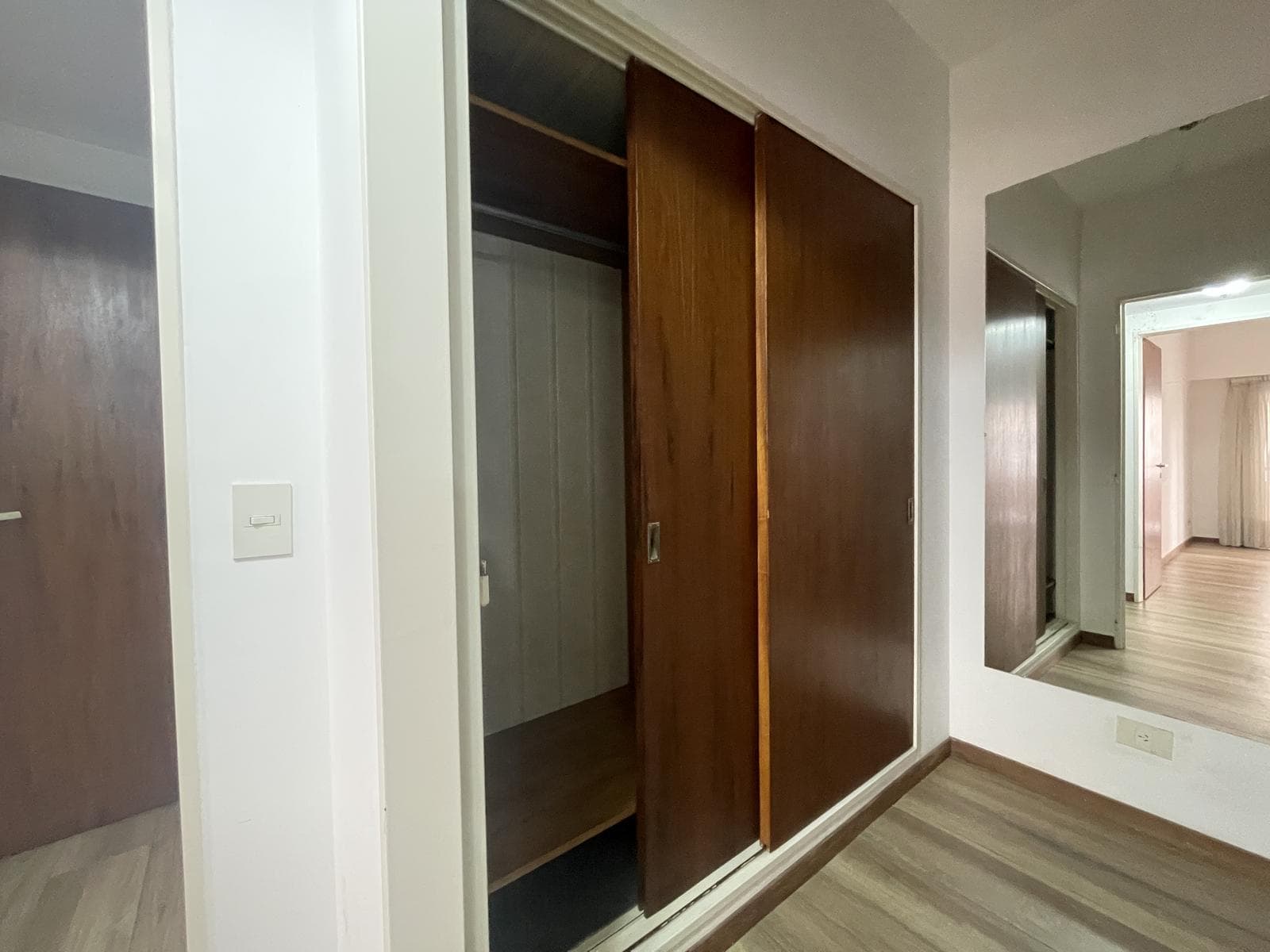 FOR SALE: 5-ROOM APARTMENT + SERVICE QUARTER WITH GARAGE AND STORAGE ROOM IN SAN ISIDRO