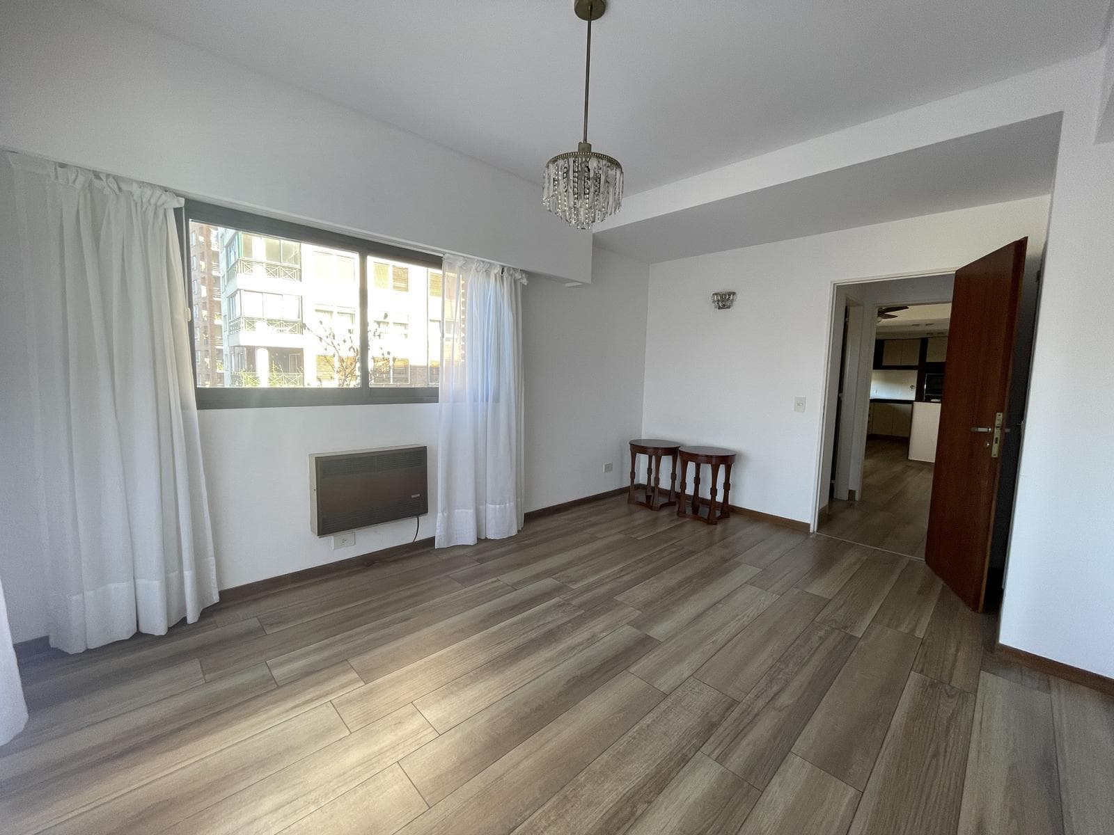 FOR SALE: 5-ROOM APARTMENT + SERVICE QUARTER WITH GARAGE AND STORAGE ROOM IN SAN ISIDRO