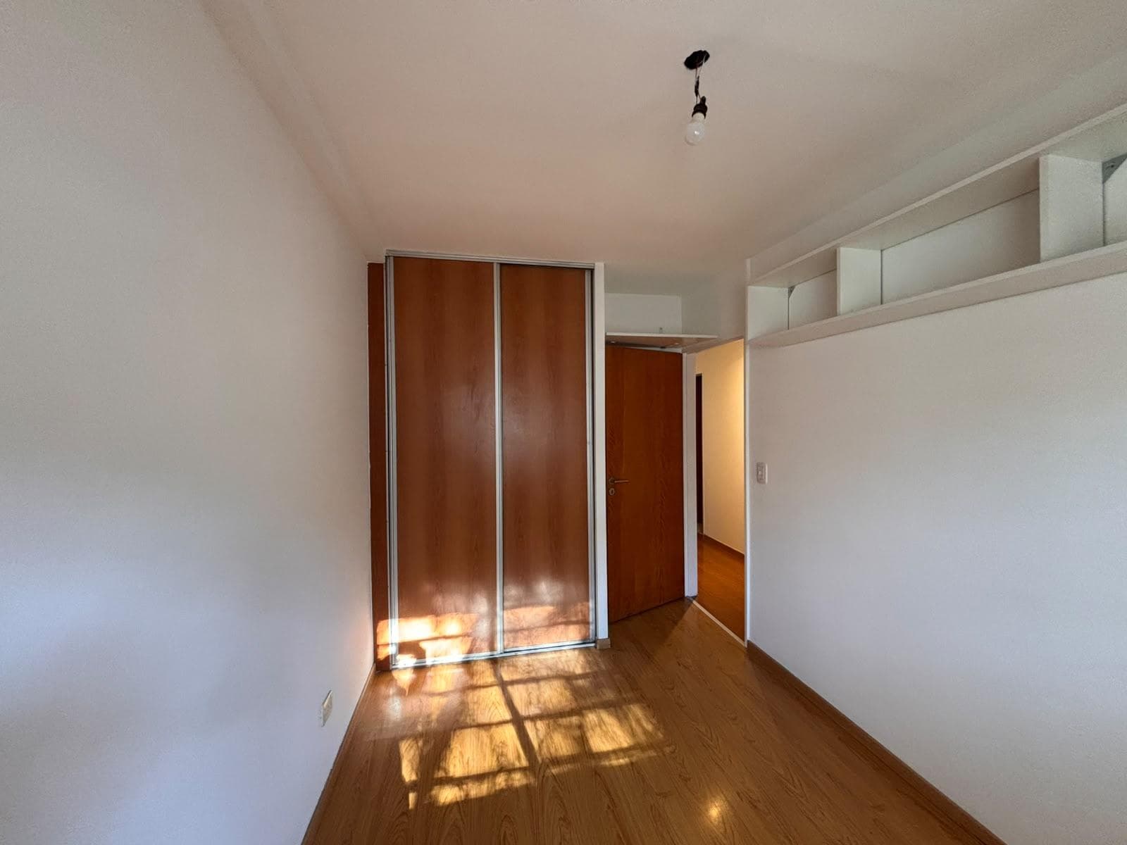 3-Room Apartment for Rent with Balcony and Garage on C/Balcon in Villa Urquiza