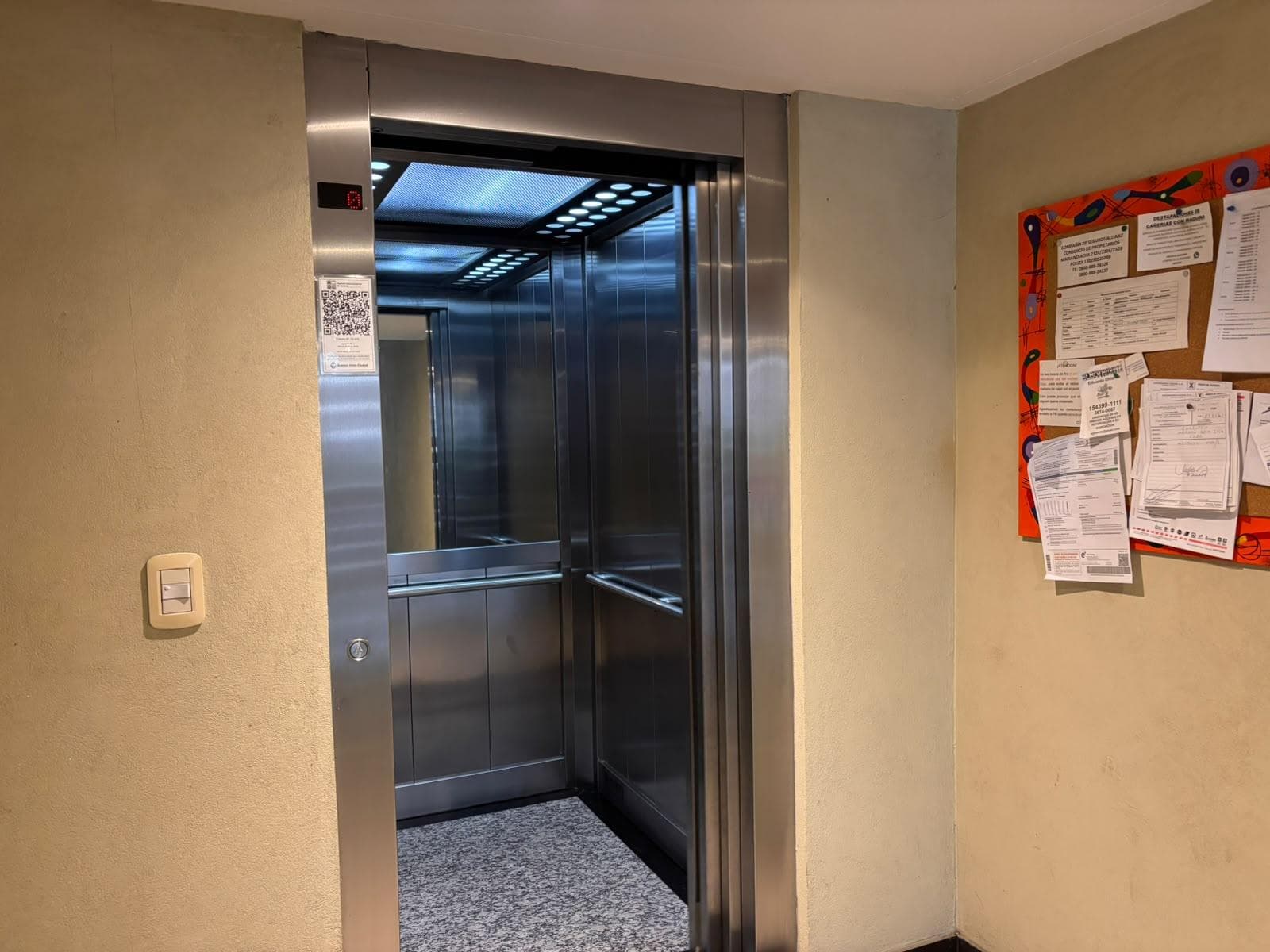 3-Room Apartment for Rent with Balcony and Garage on C/Balcon in Villa Urquiza