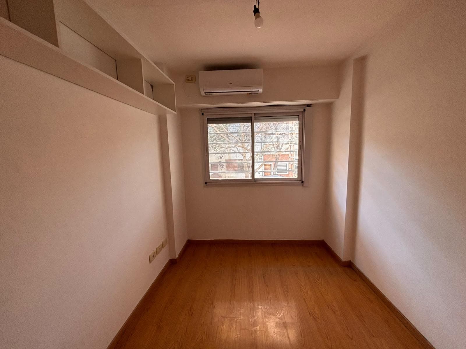 3-Room Apartment for Rent with Balcony and Garage on C/Balcon in Villa Urquiza