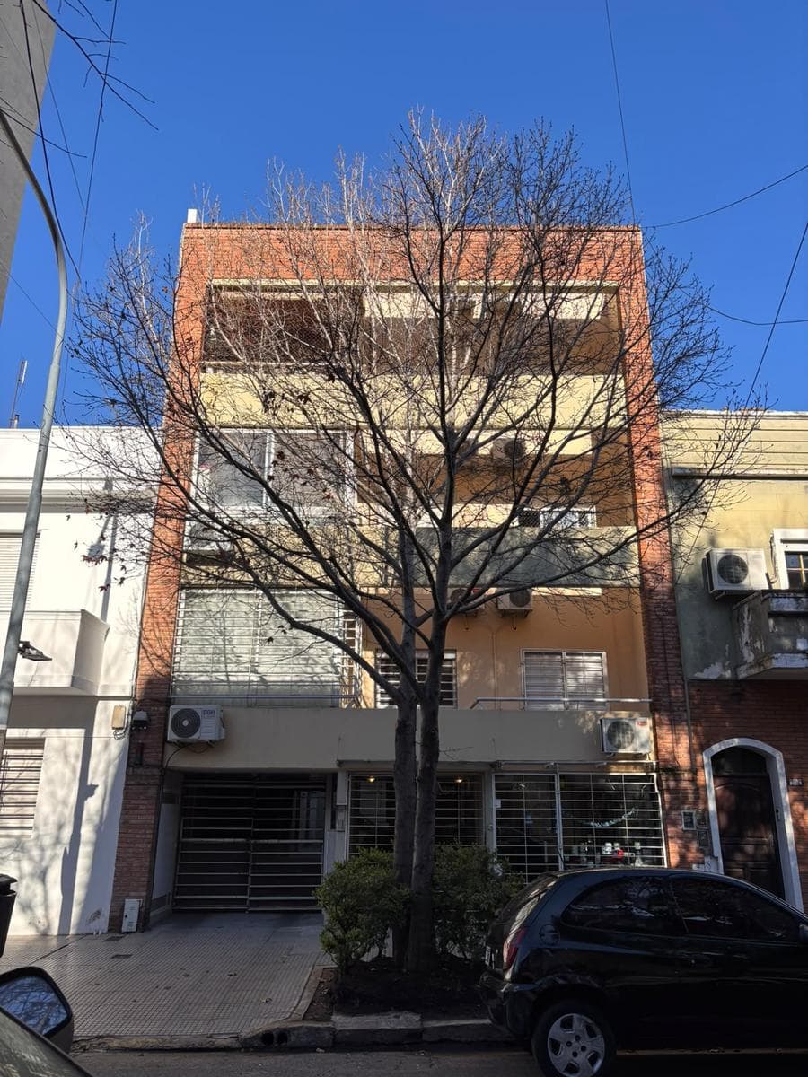 3-Room Apartment for Rent with Balcony and Garage on C/Balcon in Villa Urquiza