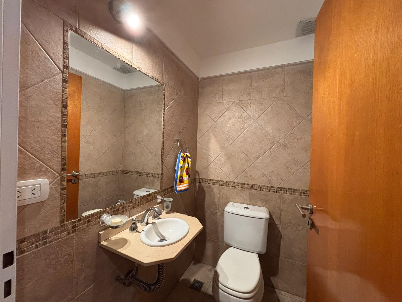 3-Room Apartment for Rent with Balcony and Garage on C/Balcon in Villa Urquiza