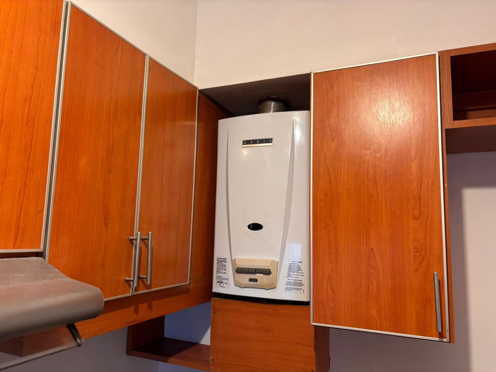 3-Room Apartment for Rent with Balcony and Garage on C/Balcon in Villa Urquiza