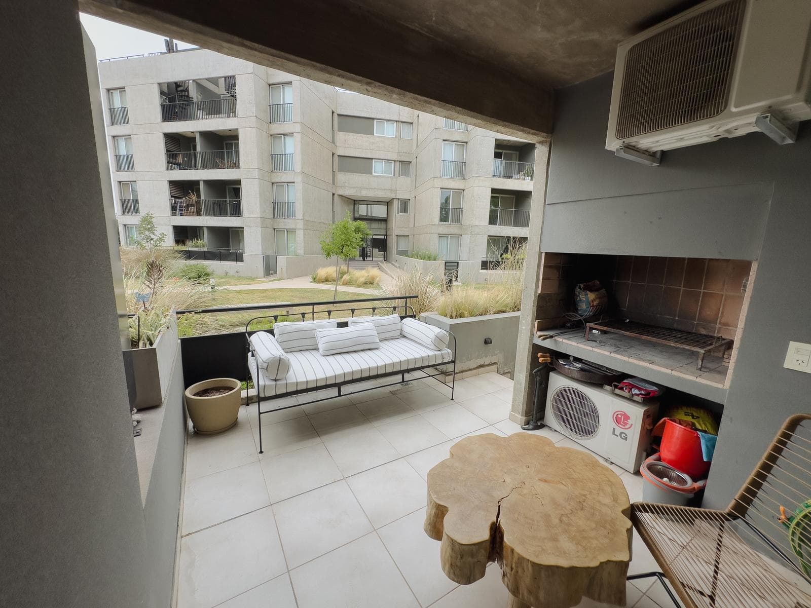 Apartment in Funes