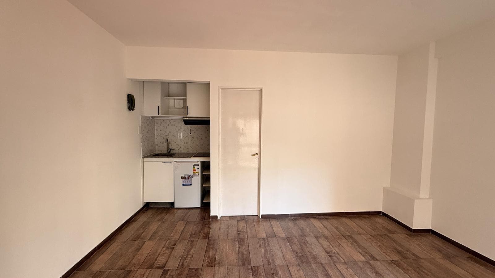 FOR SALE IN ALMAGRO: STUDIO APARTMENT, SUITABLE FOR PROFESSIONALS