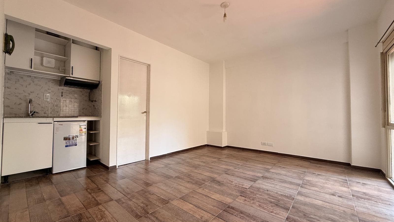 FOR SALE IN ALMAGRO: STUDIO APARTMENT, SUITABLE FOR PROFESSIONALS