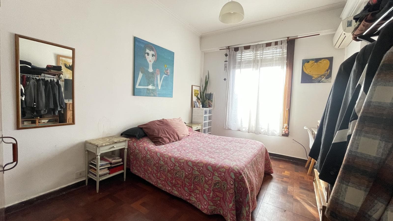 3-room apartment facing the street with a wrap-around balcony in a historic building | Boedo | For Sale