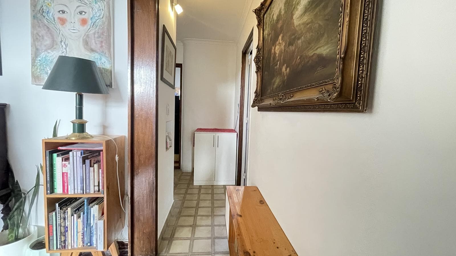 3-room apartment facing the street with a wrap-around balcony in a historic building | Boedo | For Sale
