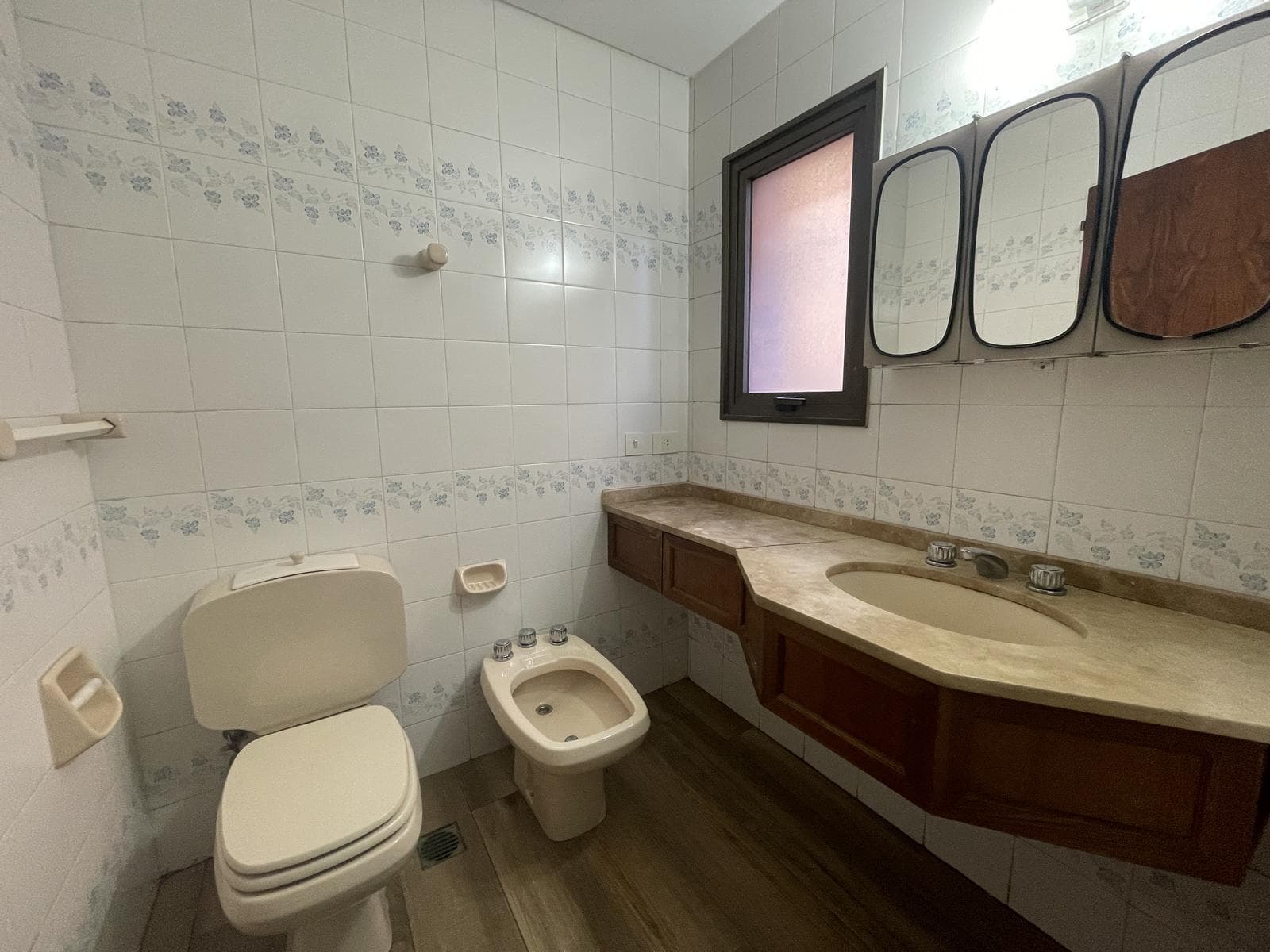 EXCLUSIVE RENTAL APARTMENT: 200 m² · 5 ROOMS + MAID'S QUARTERS AND GARAGE IN SAN ISIDRO
