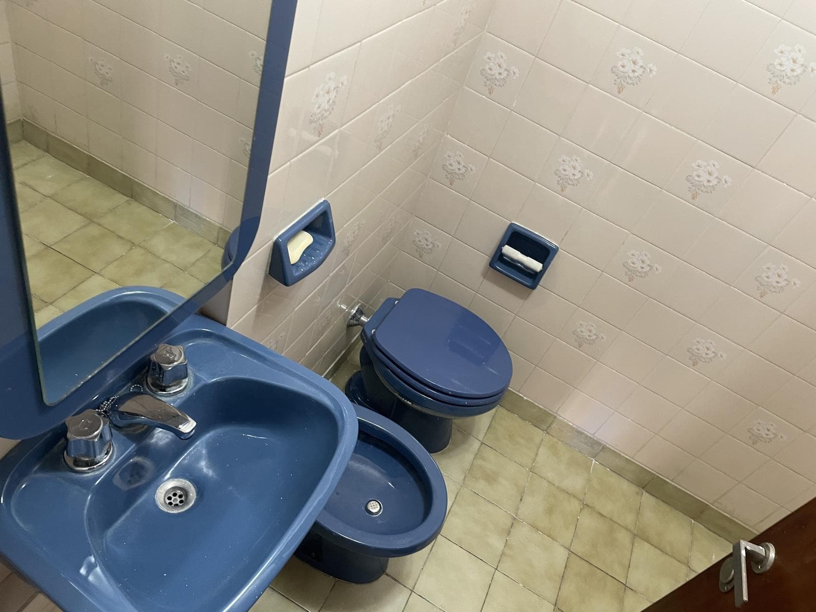 EXCLUSIVE RENTAL APARTMENT: 200 m² · 5 ROOMS + MAID'S QUARTERS AND GARAGE IN SAN ISIDRO