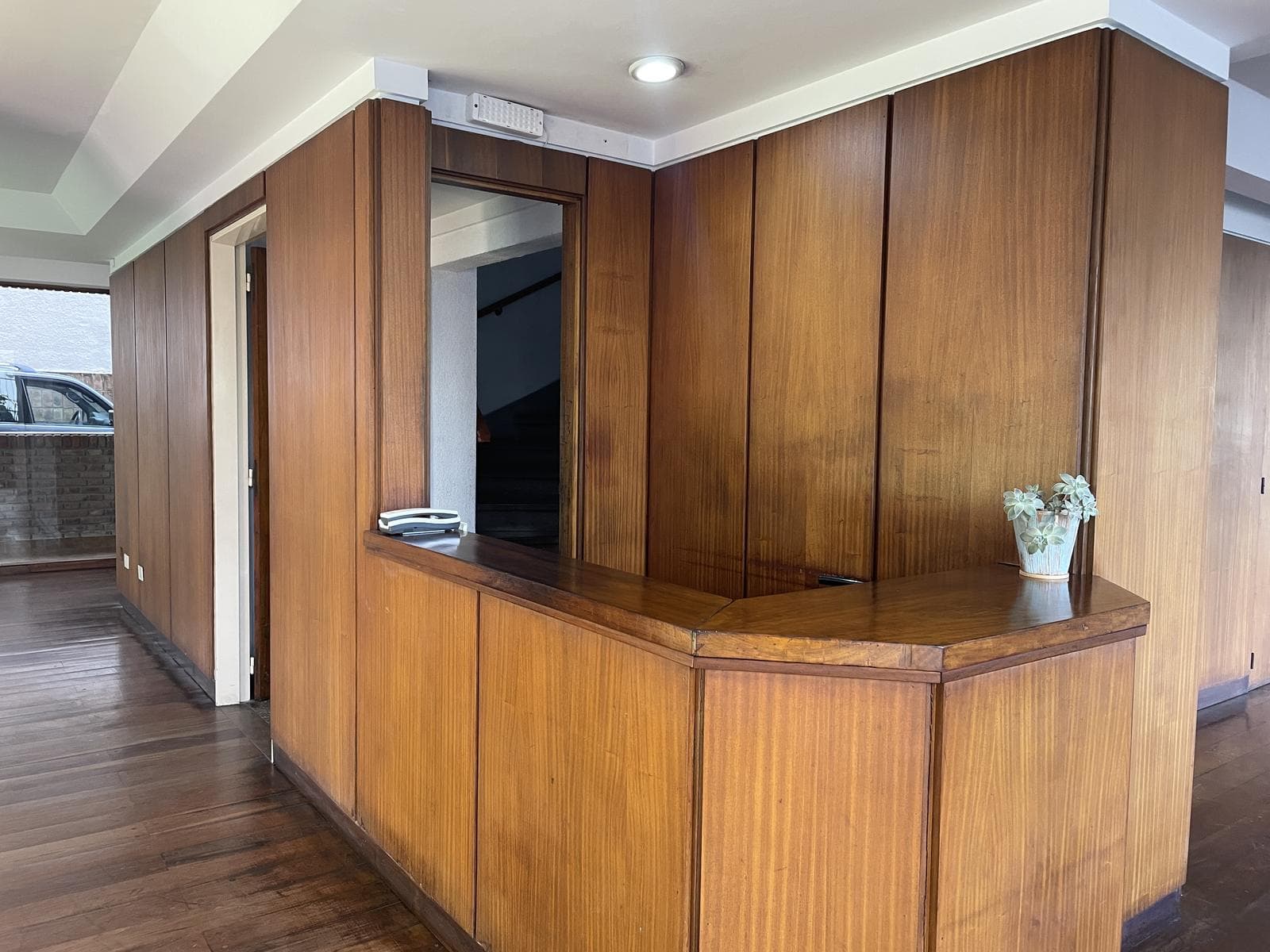 EXCLUSIVE RENTAL APARTMENT: 200 m² · 5 ROOMS + MAID'S QUARTERS AND GARAGE IN SAN ISIDRO