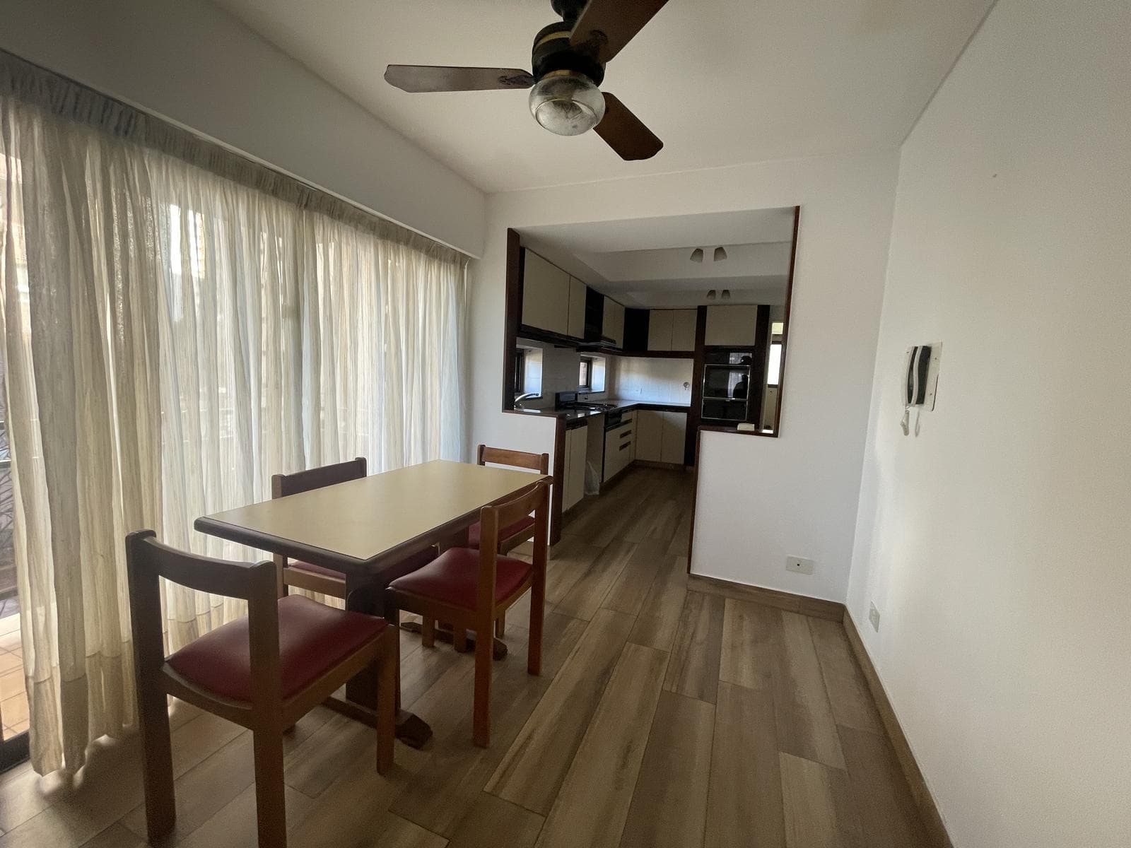 EXCLUSIVE RENTAL APARTMENT: 200 m² · 5 ROOMS + MAID'S QUARTERS AND GARAGE IN SAN ISIDRO