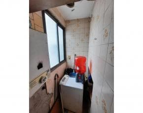 PH: 3 Rooms, Access via Staircase at the Front, Street-Facing, Continuous Balcony