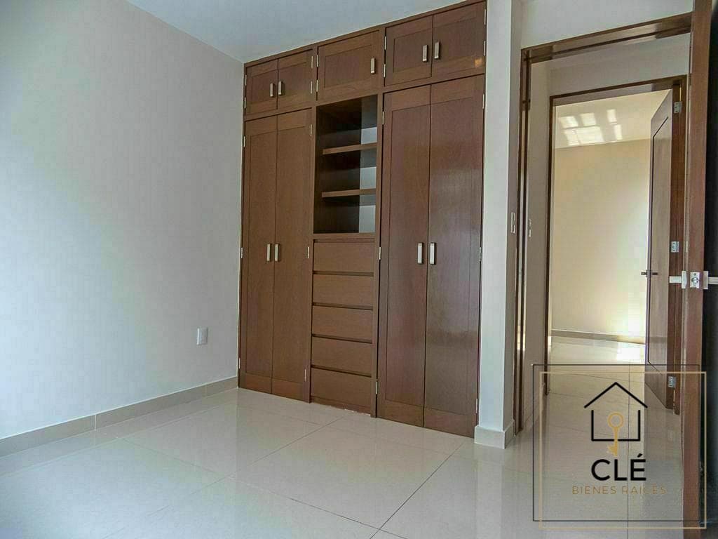 Louisiana, Col. Napoles. Penthouse with private roof, 60 m², in a prime location