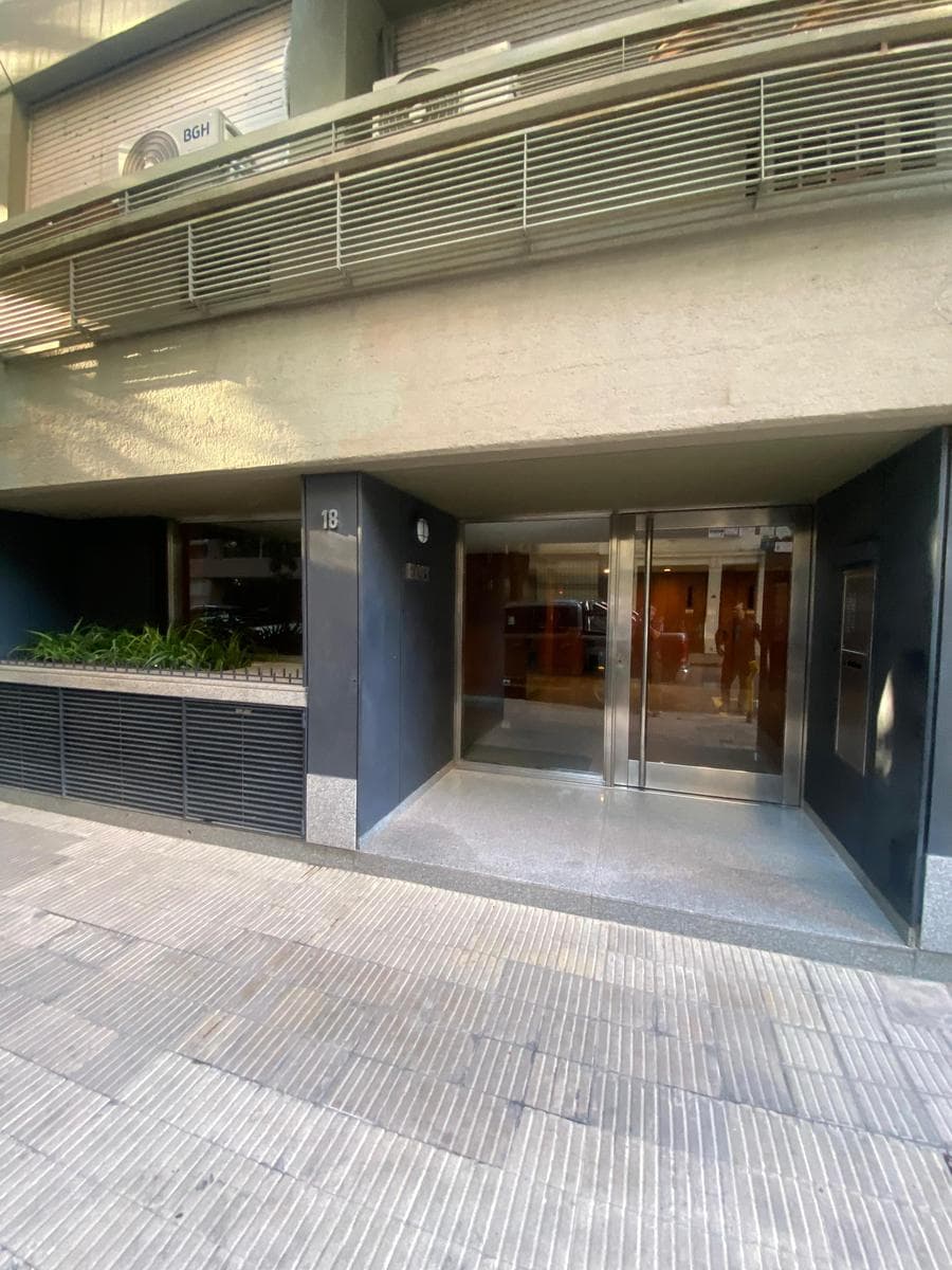 EXCLUSIVE APARTMENT FOR SALE WITH LARGE PATIO NEAR URQUIZA PARK