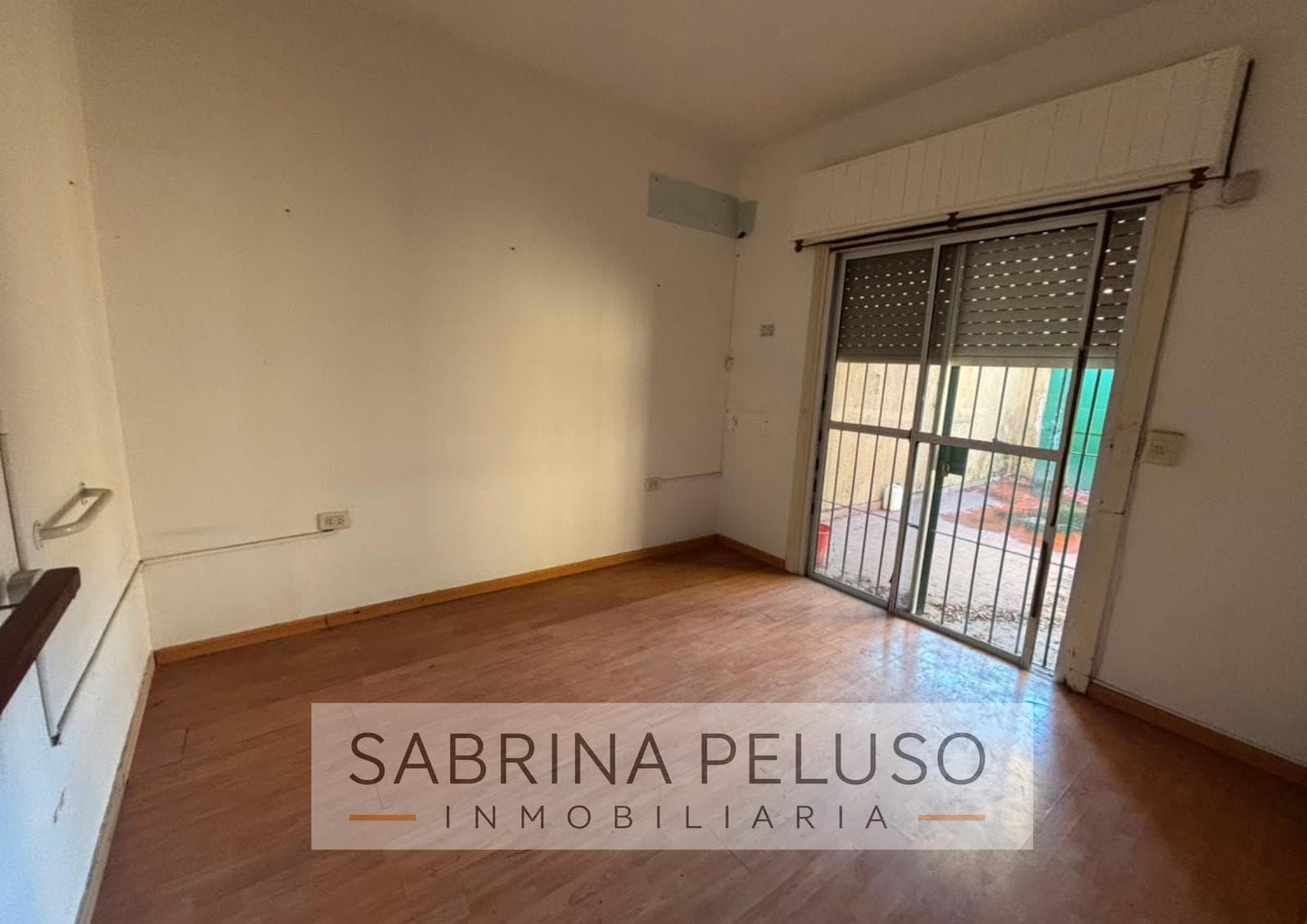 3-Room Apartment for Sale in Downtown Moreno