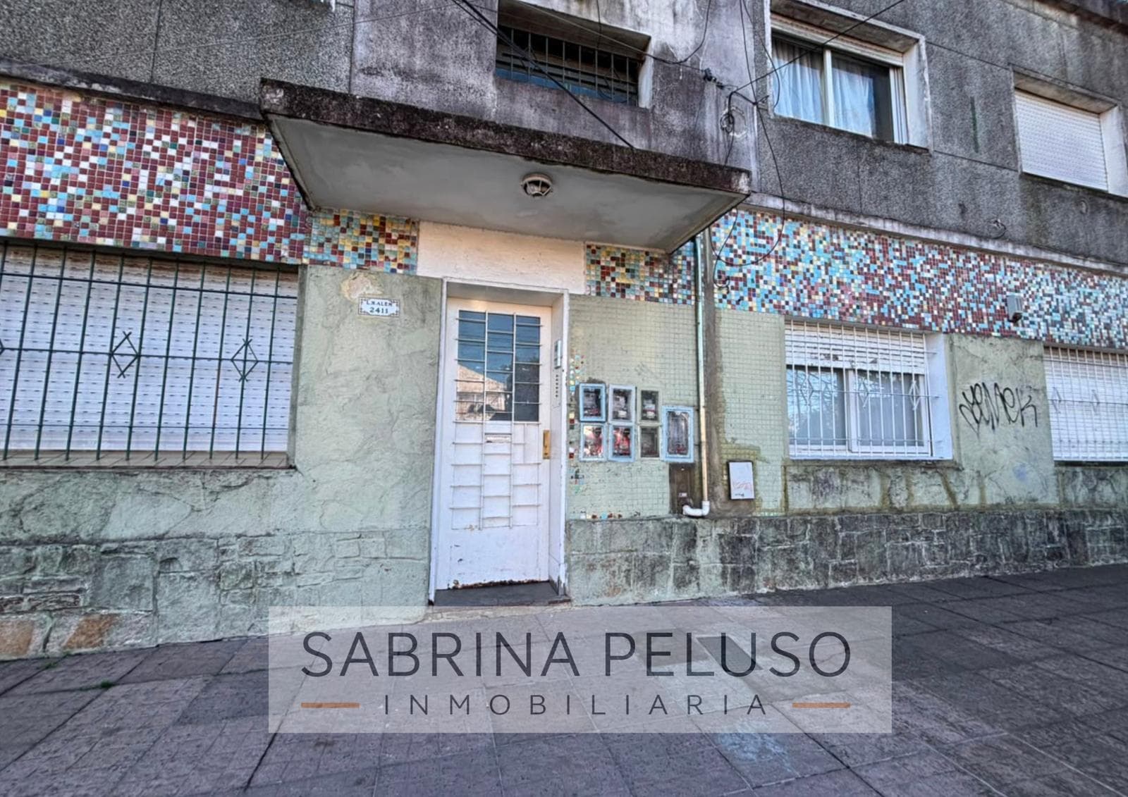 3-Room Apartment for Sale in Downtown Moreno