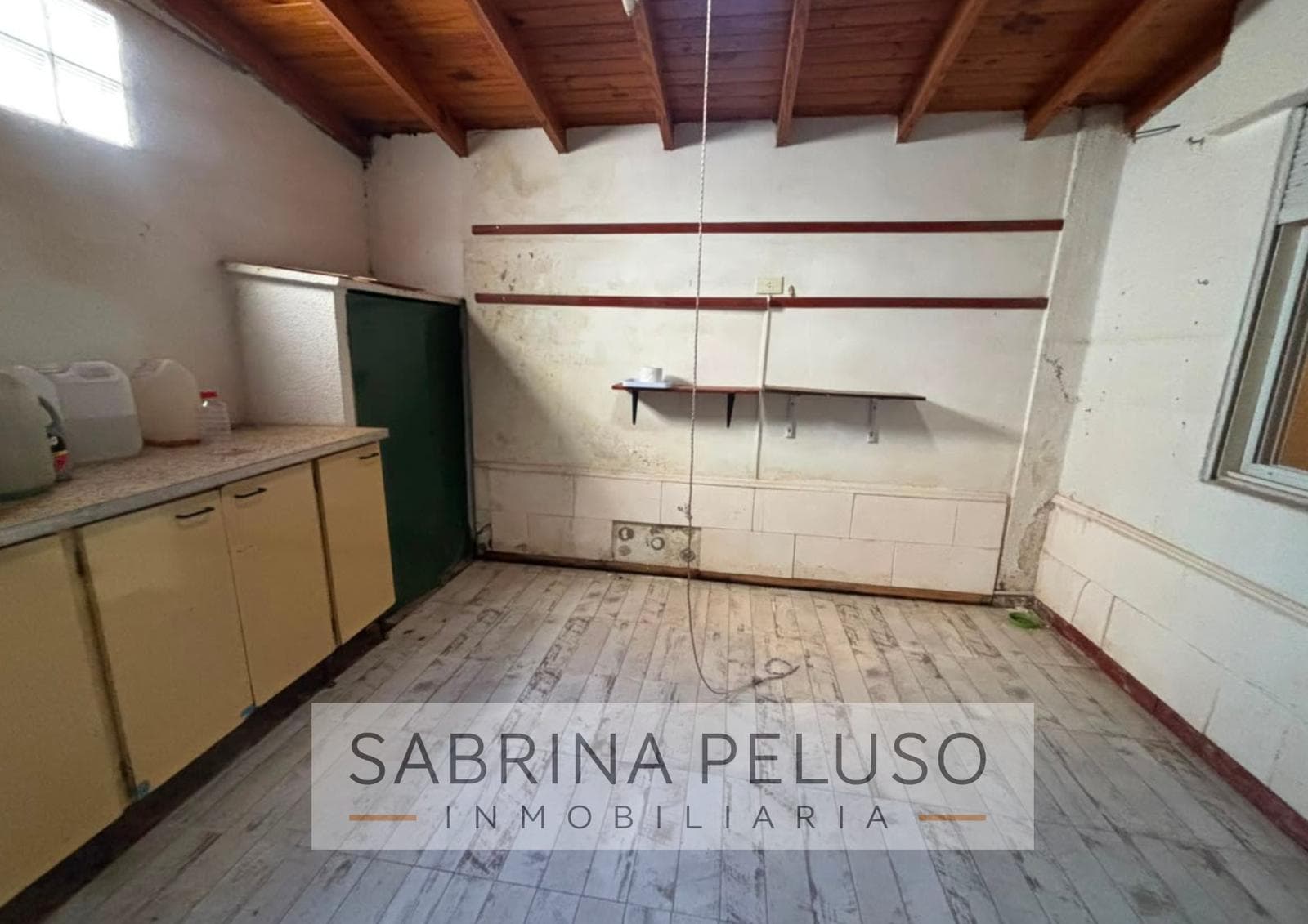3-Room Apartment for Sale in Downtown Moreno