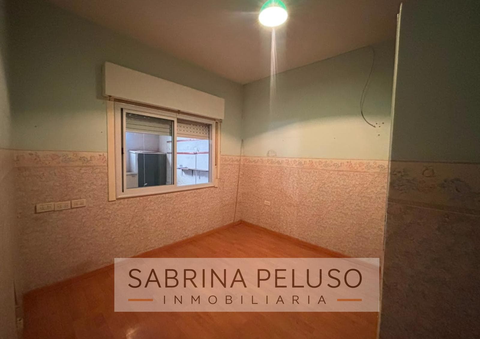 3-Room Apartment for Sale in Downtown Moreno