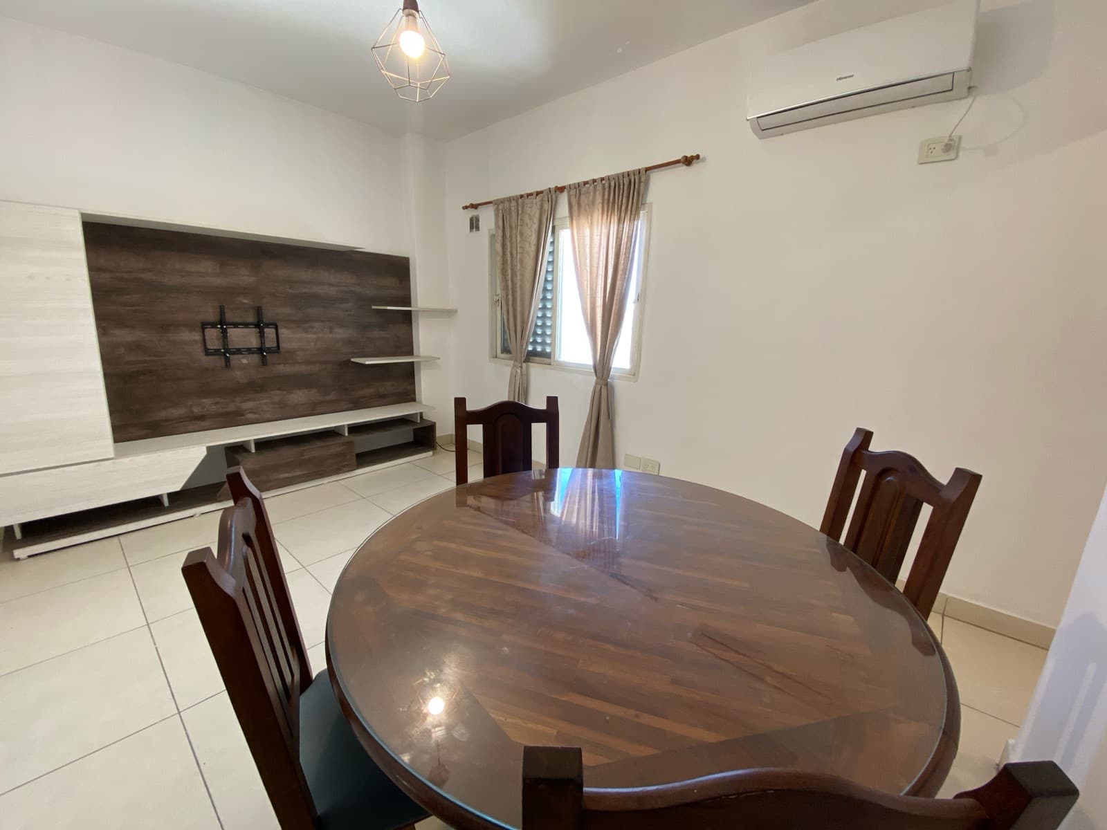 Alquiler Departamento de 3 ambientes con terraza y baulera en Banfield