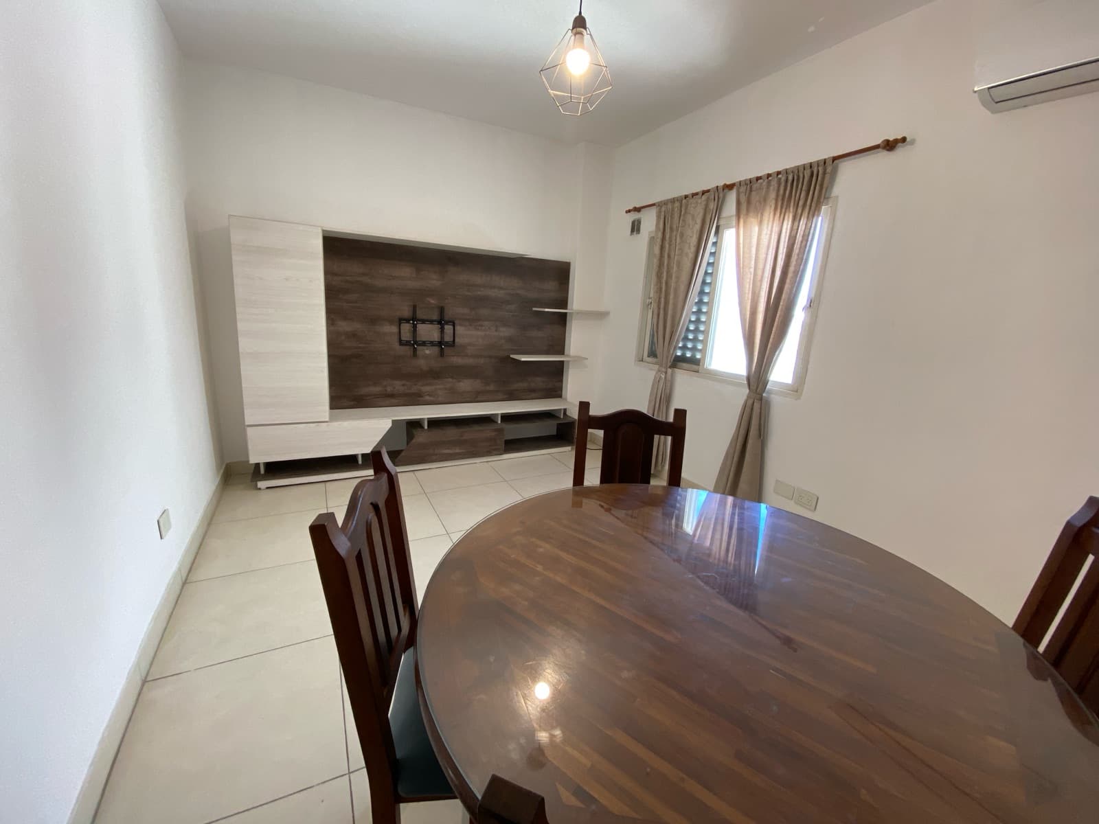 Alquiler Departamento de 3 ambientes con terraza y baulera en Banfield