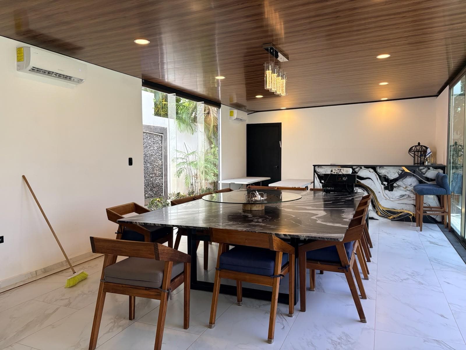 CASA EN VENTA VILLA MAGNA AV COLOSIO CANCUN