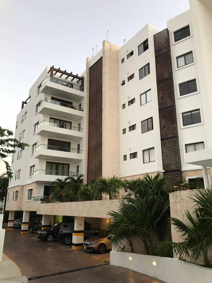 APARTMENT FOR SALE IN PALMARIS RESIDENTIAL COMPLEX, AV. HUAYACAN, CANCUN