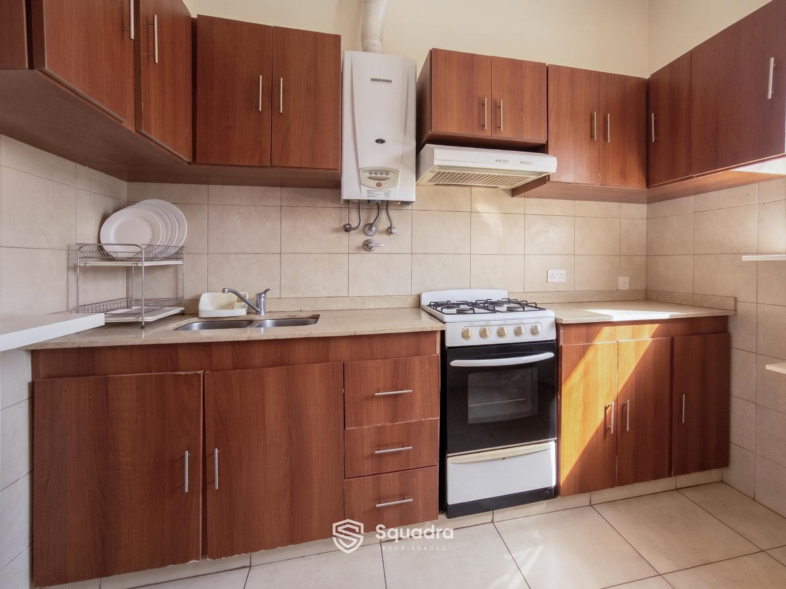 FOR SALE | TRADE - Two-story house with garage, patio, and terrace - Tablada, Rosario.