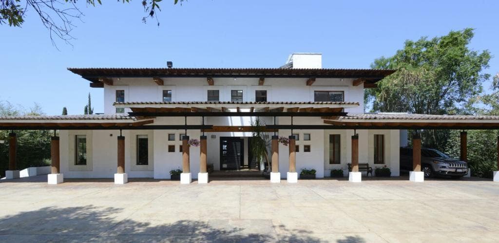 HOUSE FOR SALE, Valle de Bravo.