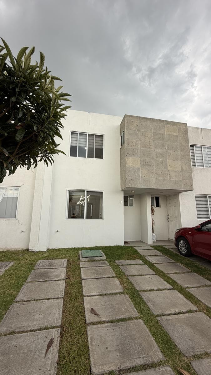 House for Rent in 3 Cantos