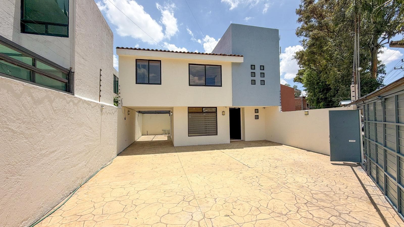 RENOVATED HOUSE BEHIND PLAZA SAN DIEGO