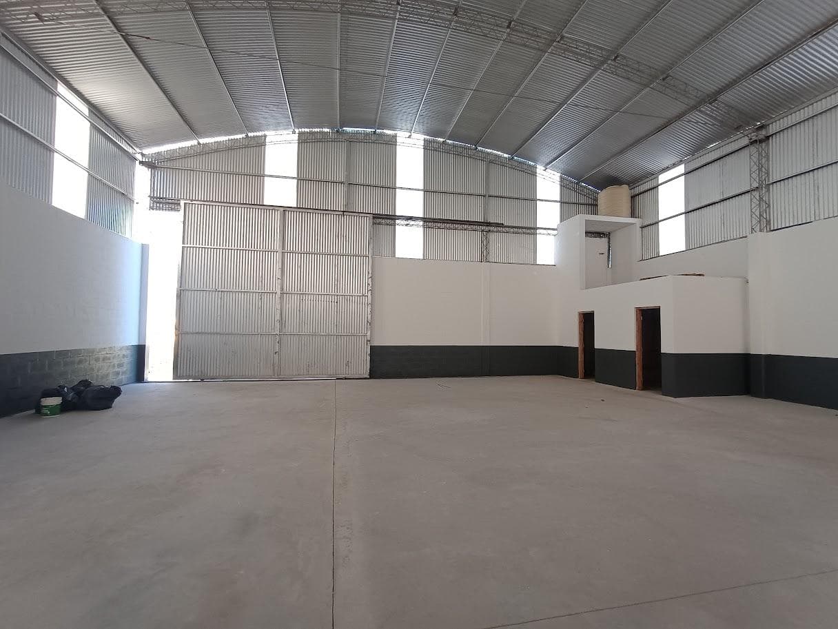 Warehouse in Villa Gran Parque