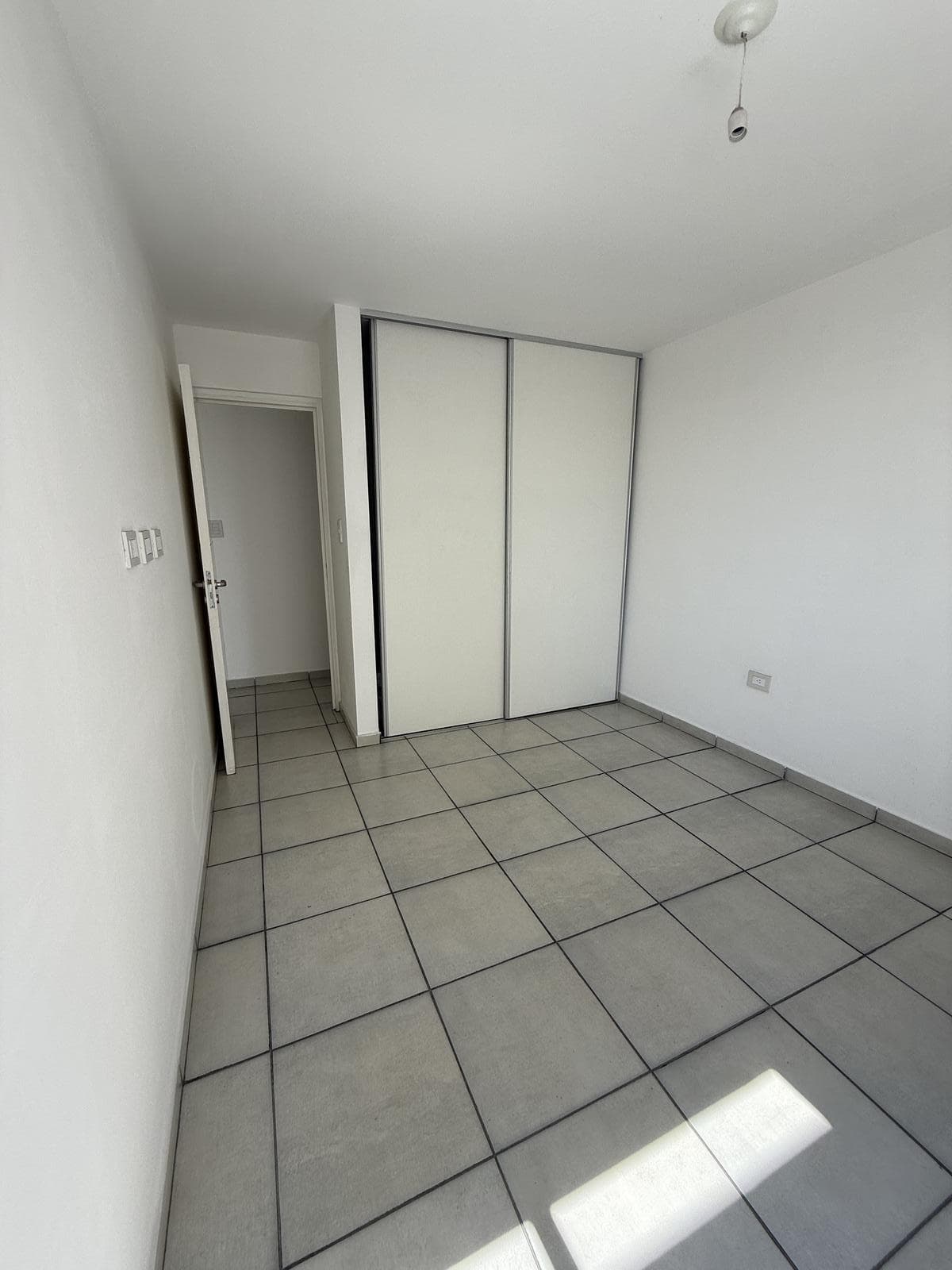 One-bedroom apartment on the second floor next to the Quinto Centenario