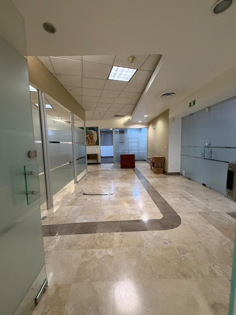 OFFICE FOR RENT – SANTANDER TOWER