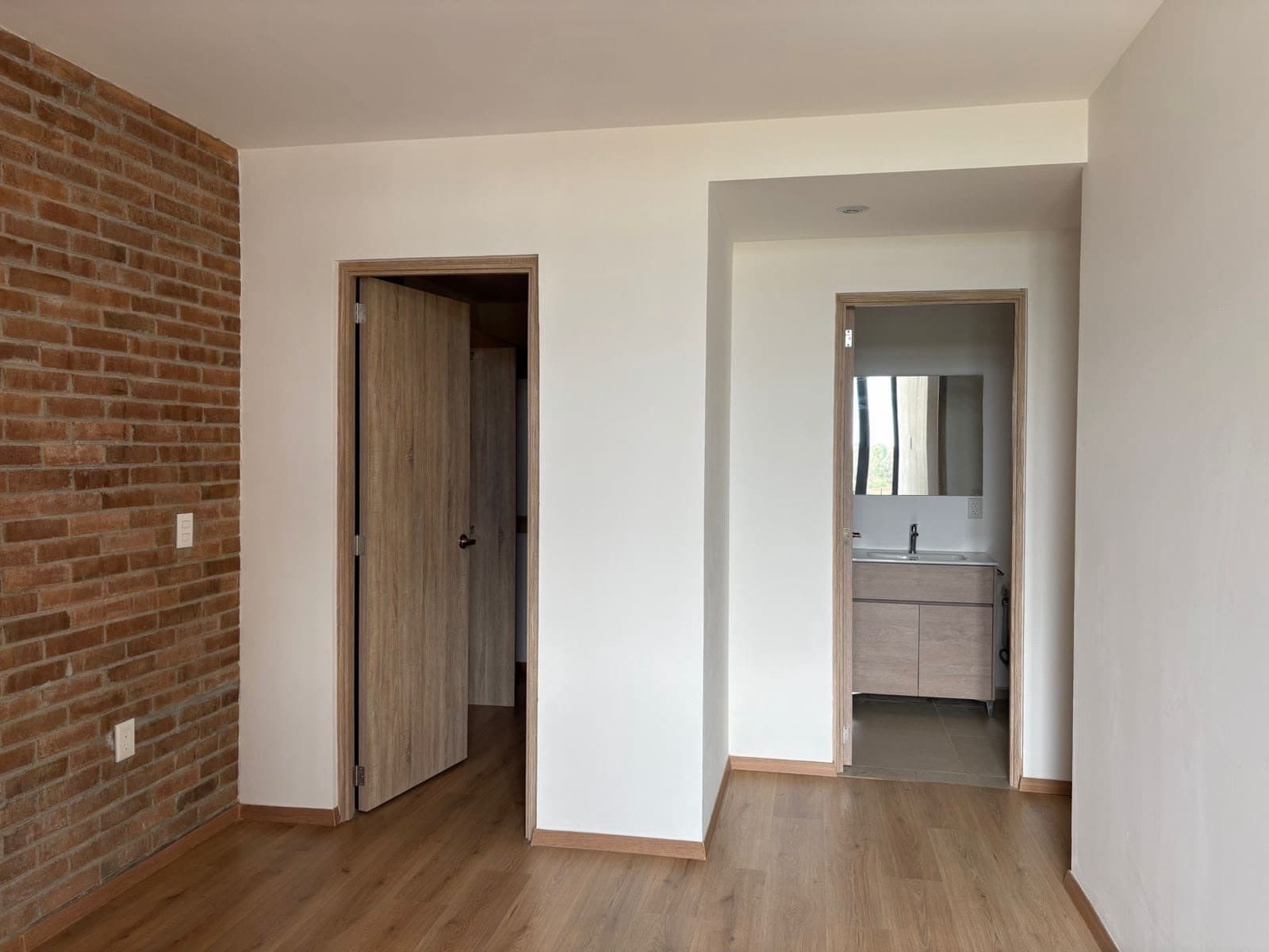 Apartment - Terranza Condominium