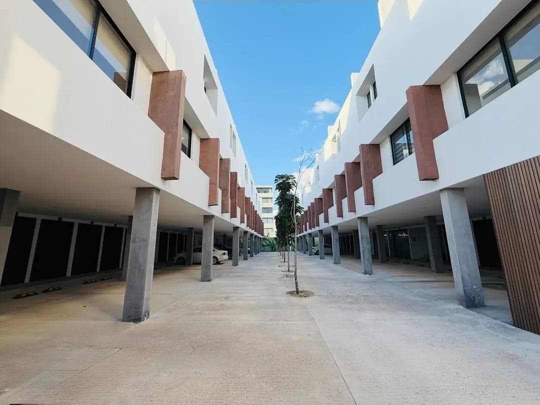 APARTMENT FOR SALE: 1 BEDROOM, STUDIO, ROOFTOP IN MONTEBELLO, MÉRIDA